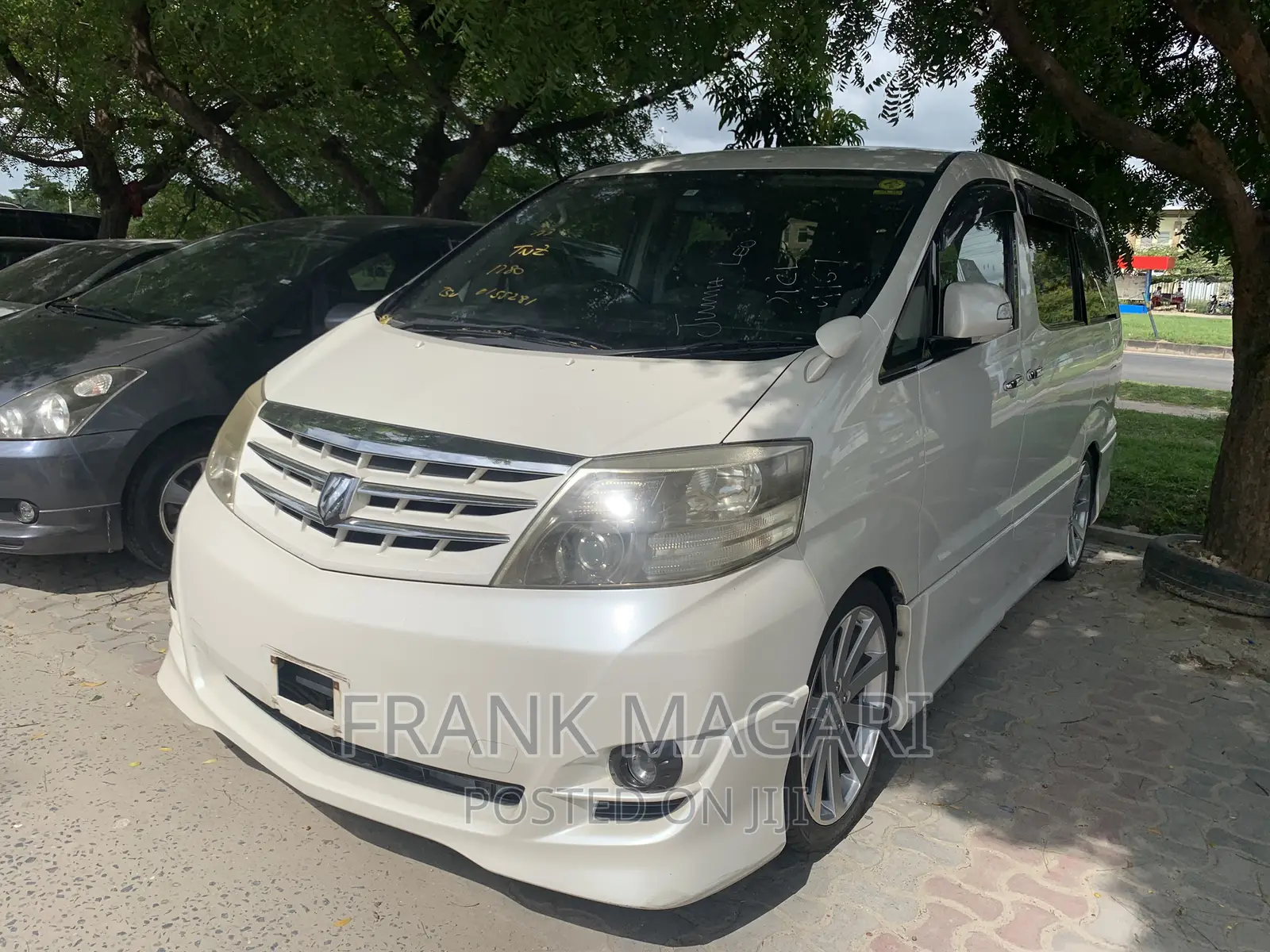 Toyota Alphard 2005 White