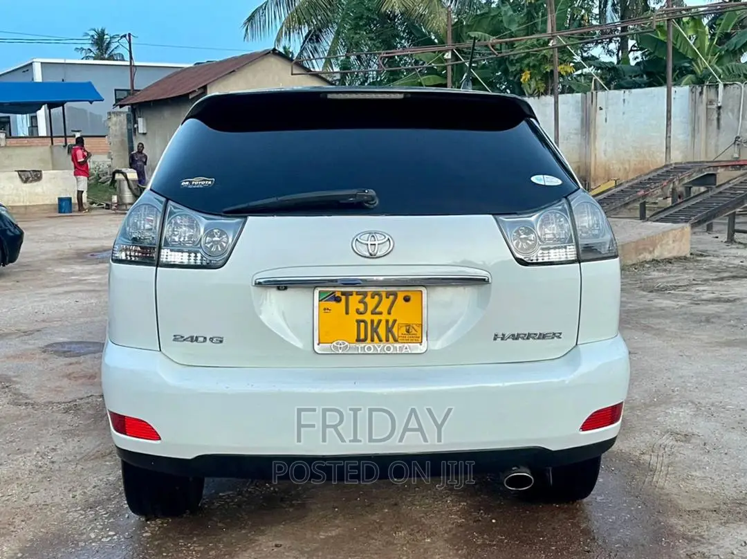 Toyota Harrier 2.4 2006 White