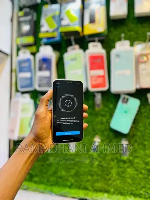 Apple iPhone XR 128 GB White