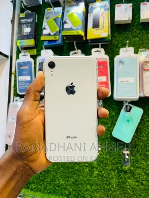 Apple iPhone XR 128 GB White
