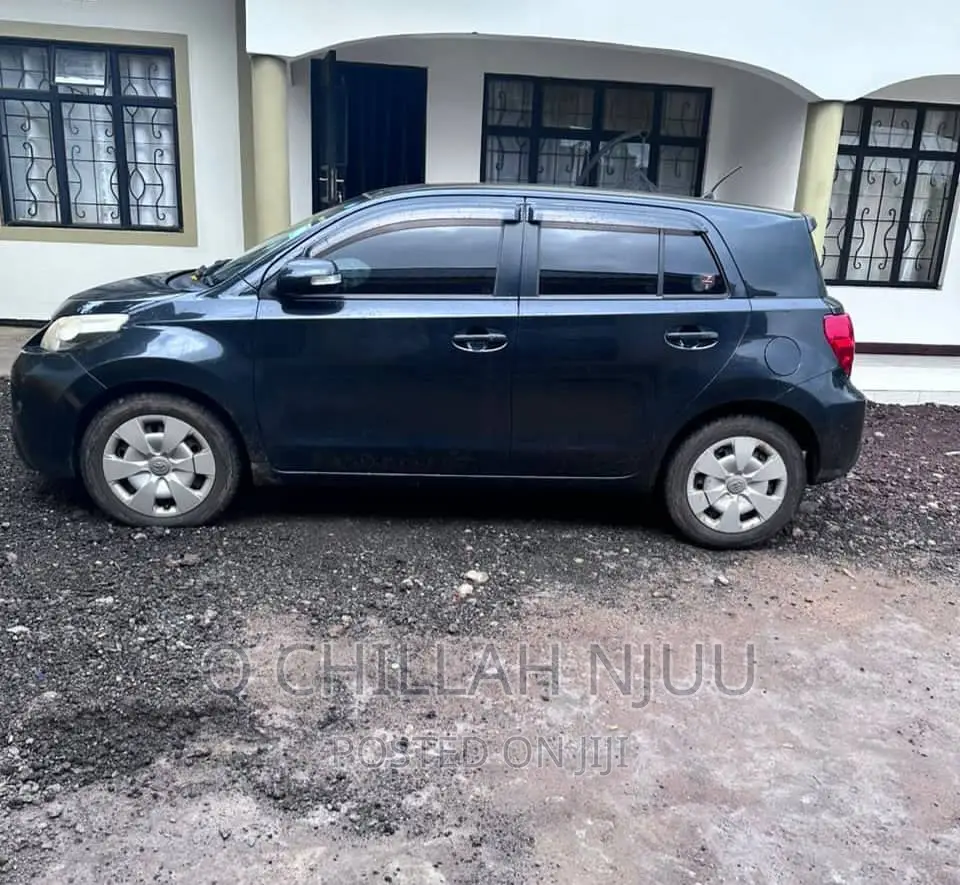 Toyota IST 2007 Black