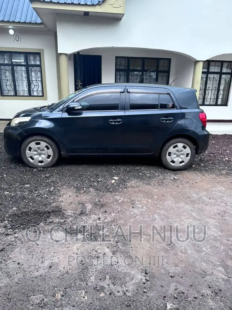 Toyota IST 2007 Black