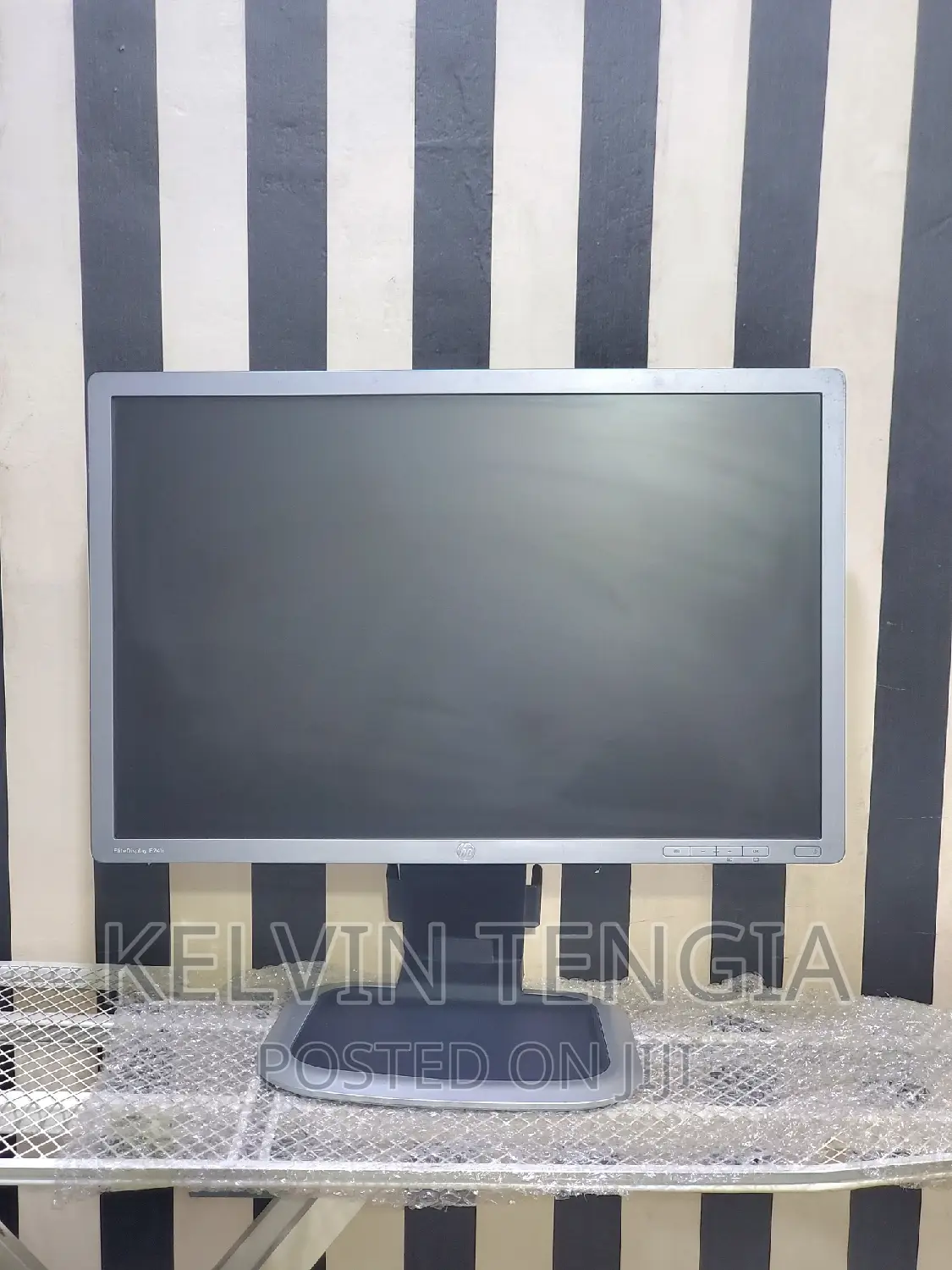 Monitor Hp
Inches 24