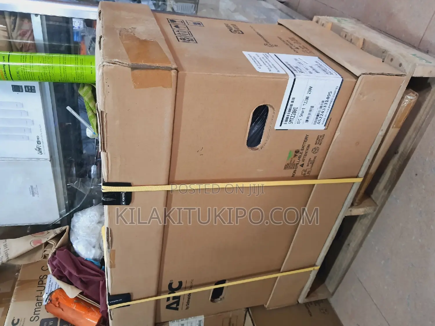 APC Smart UPS 2200W
