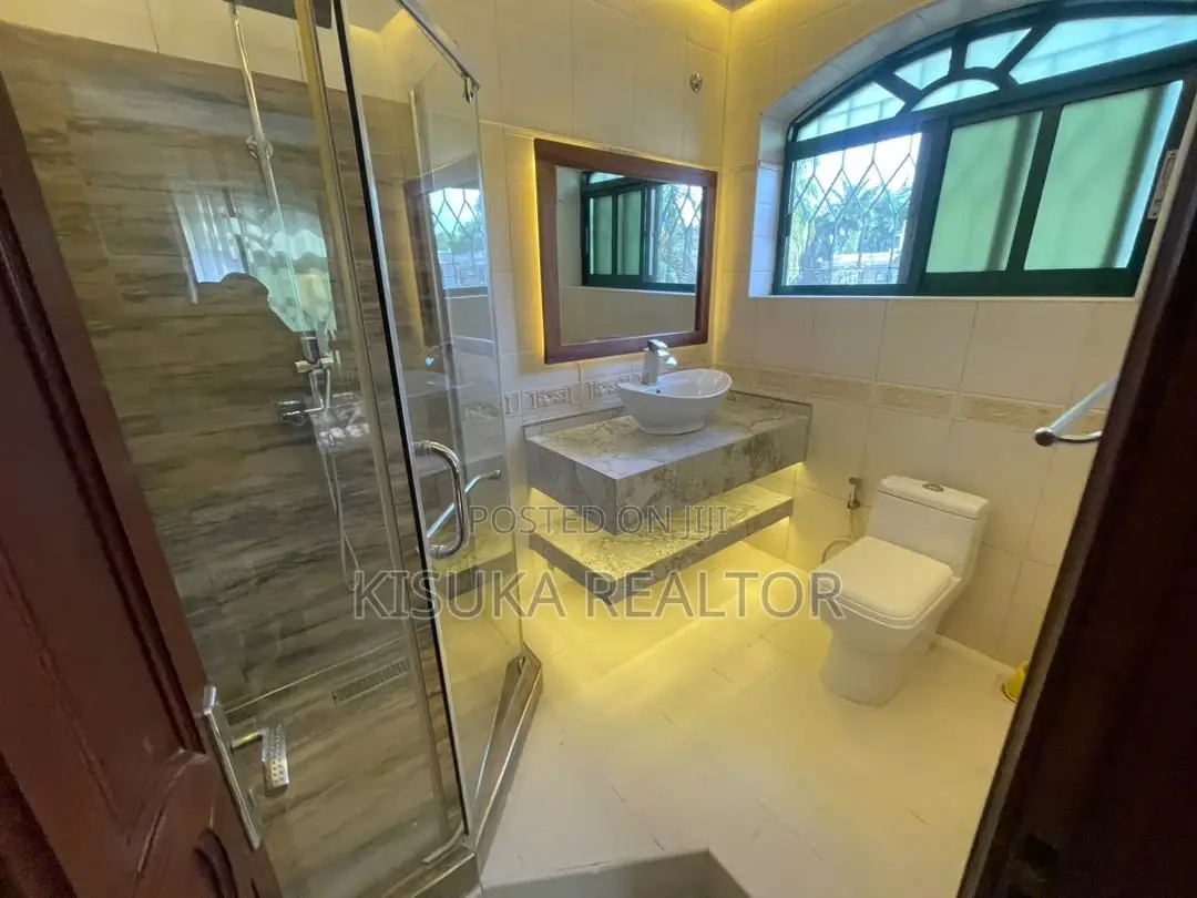 Furnished 5bdrm Villa in Oysterbay, Masaki for rent