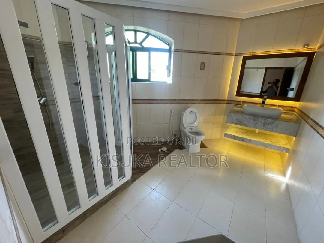 Furnished 5bdrm Villa in Oysterbay, Masaki for rent