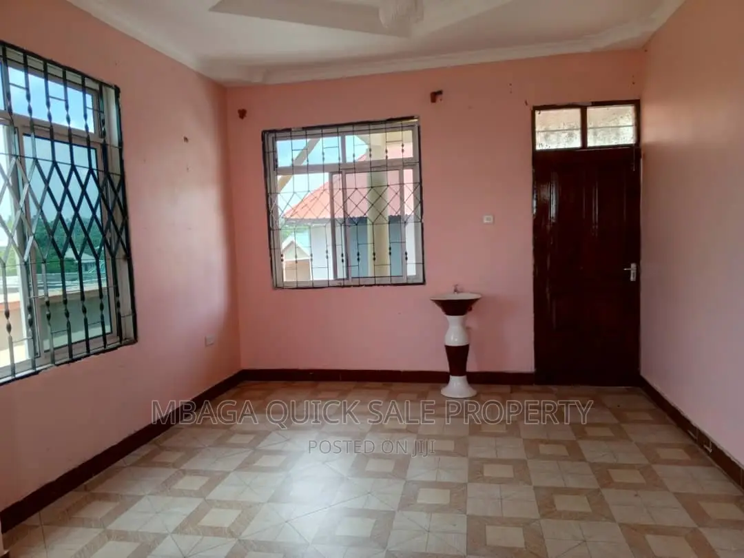 3bdrm House in Mbezi Msakuzi for sale