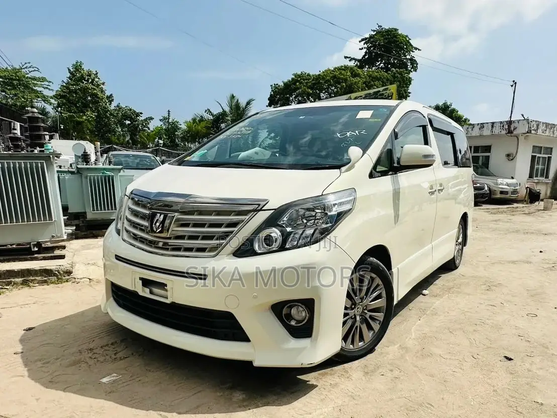 Toyota Alphard 2013 White