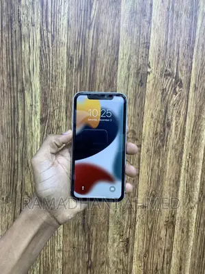 Apple iPhone 11 64 GB White