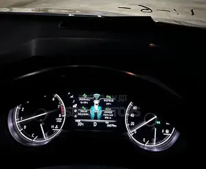 Toyota Harrier 2021 White