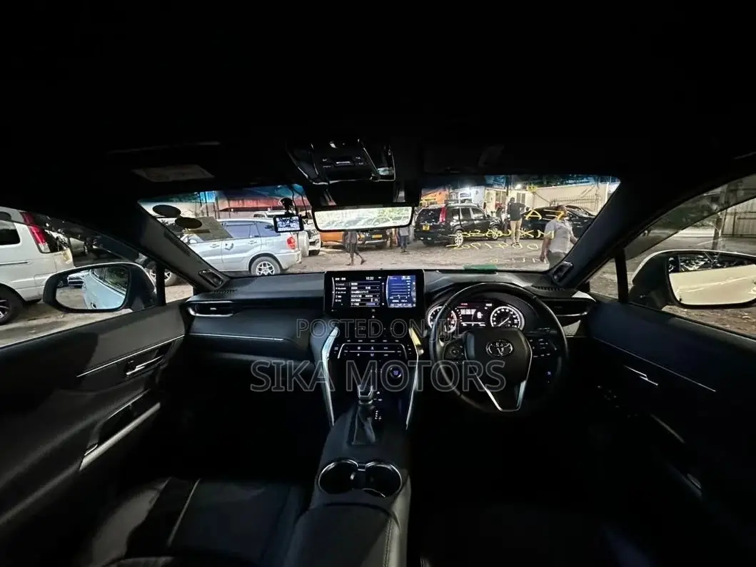 Toyota Harrier 2021 White