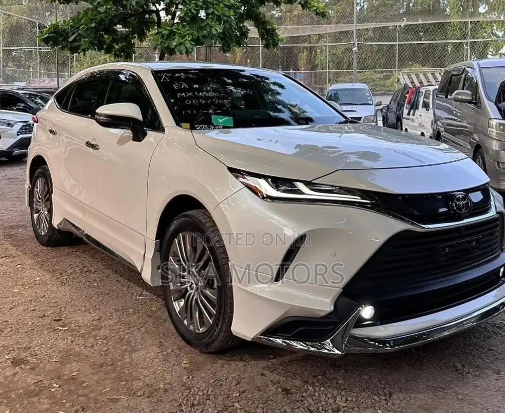 Toyota Harrier 2021 White