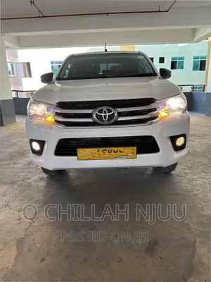 Toyota Hilux 2018 White