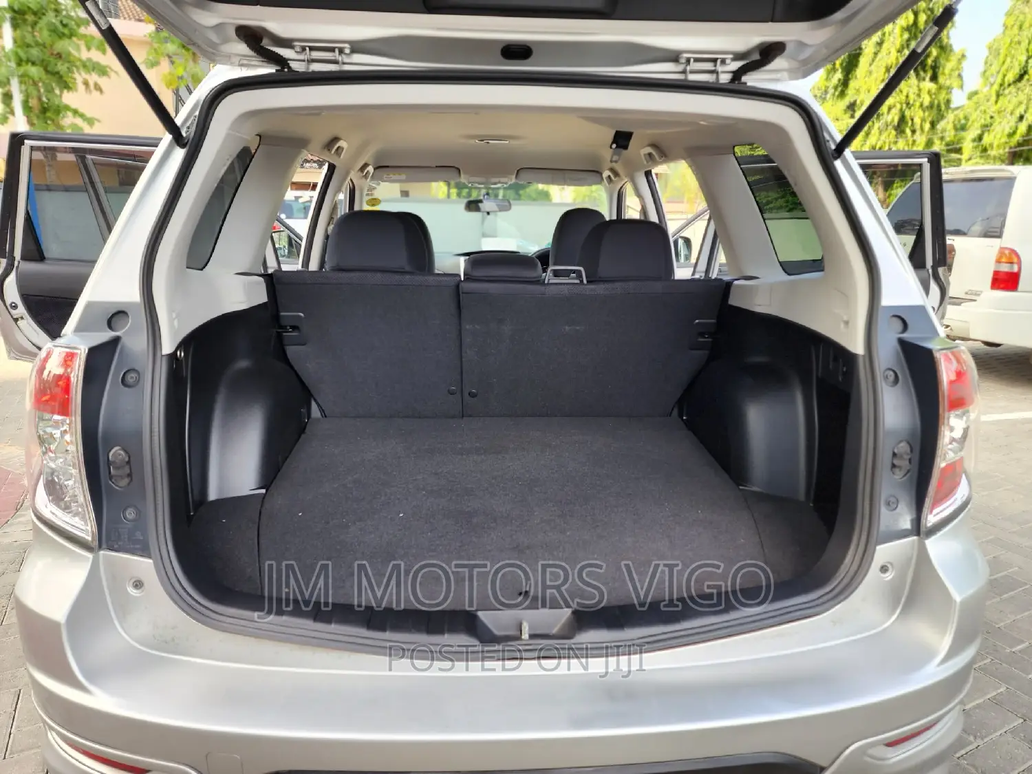 Subaru Forester 2011 Silver
