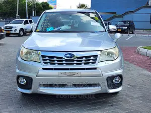 Subaru Forester 2011 Silver