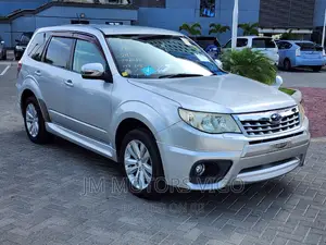 Subaru Forester 2011 Silver