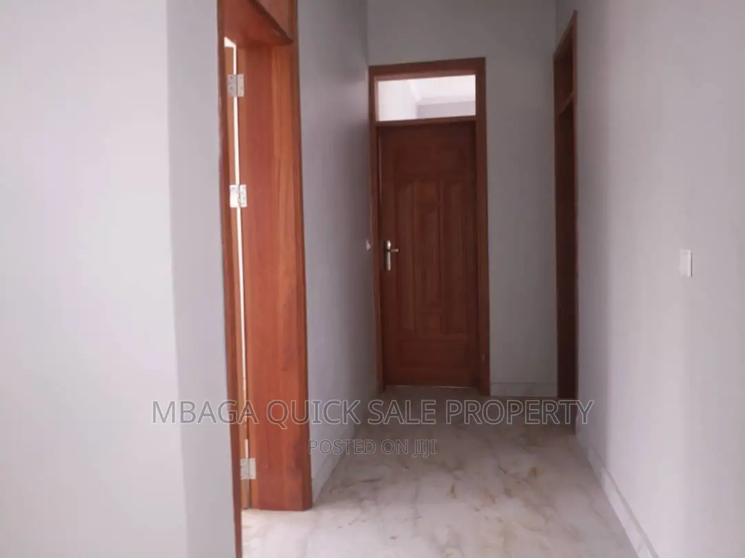 3bdrm House in Mikocheni for rent