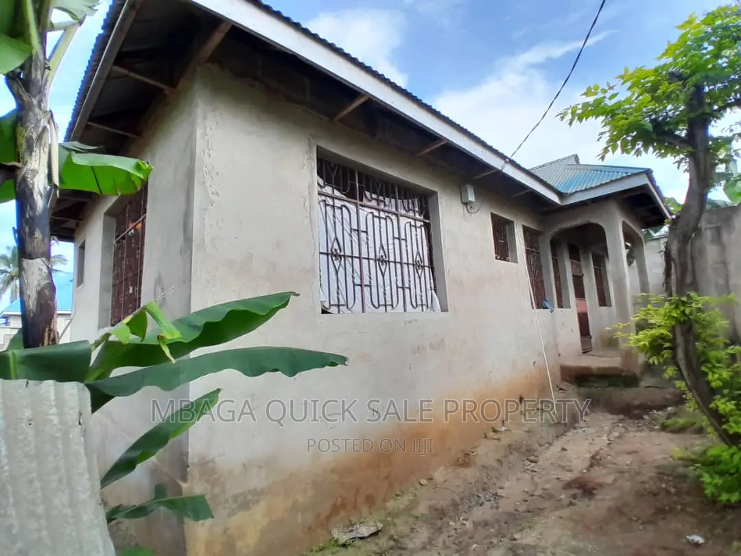 3bdrm Bungalow in Makabe, Mbezi for sale