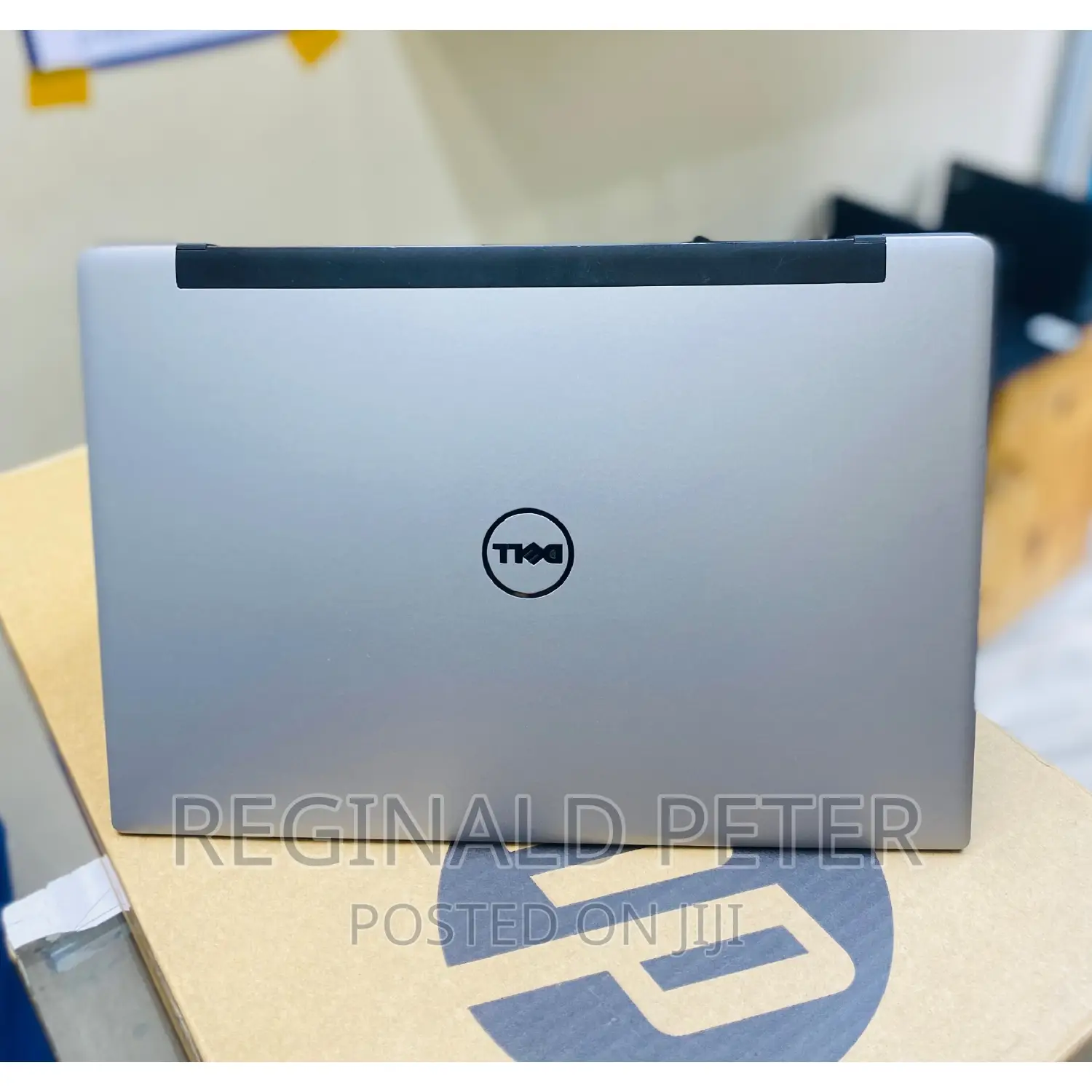 Laptop Dell Inspiron 13 7370 8GB Intel Core M SSD 250GB