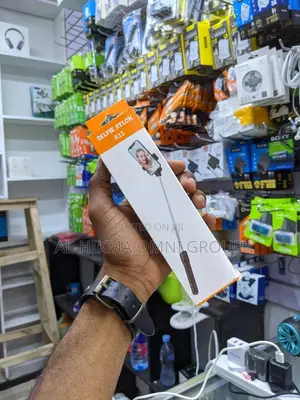 Selfie Stick With Good and Strong Appearance