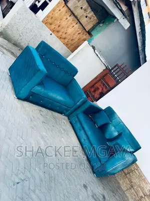 Sofa Za Watu Wawili Unapata Kwa Bei Poa Moja