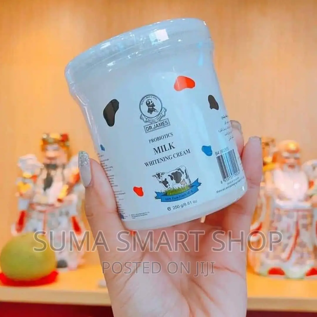 DR .JAMES Milk Whitening Cream .