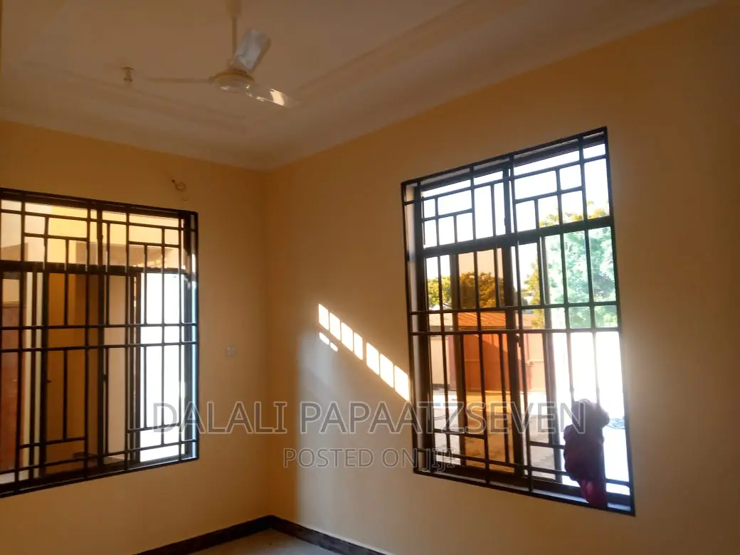 1bdrm Apartment in Dalalipapaatzseven, Kinondoni for rent