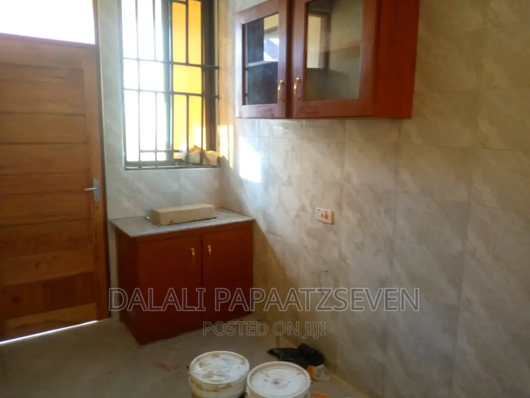 1bdrm Apartment in Dalalipapaatzseven, Kinondoni for rent