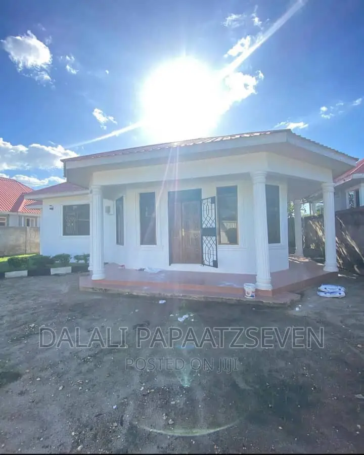 3bdrm House in Dalalipapaatzseven, Mbweni for rent