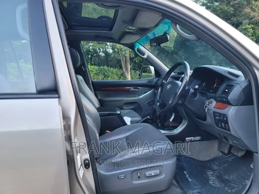 Toyota Land Cruiser Prado 2007 Silver