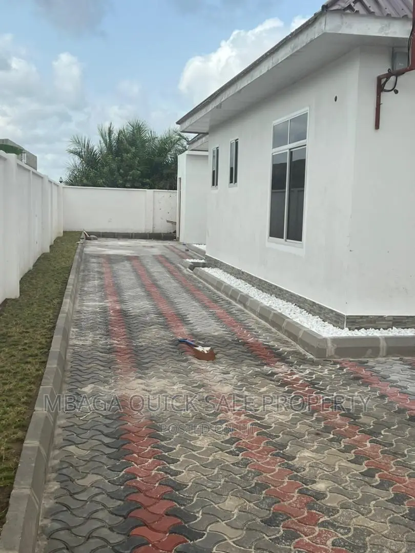 4bdrm House in Kigamboni for sale