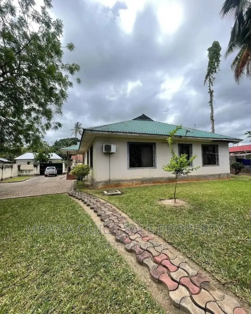 3bdrm House in Kigamboni for sale