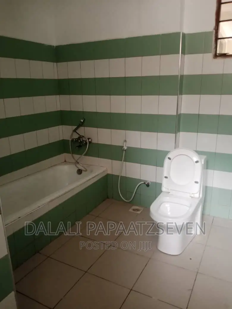 3bdrm House in Dalalipapaatzseven, Kinondoni for rent