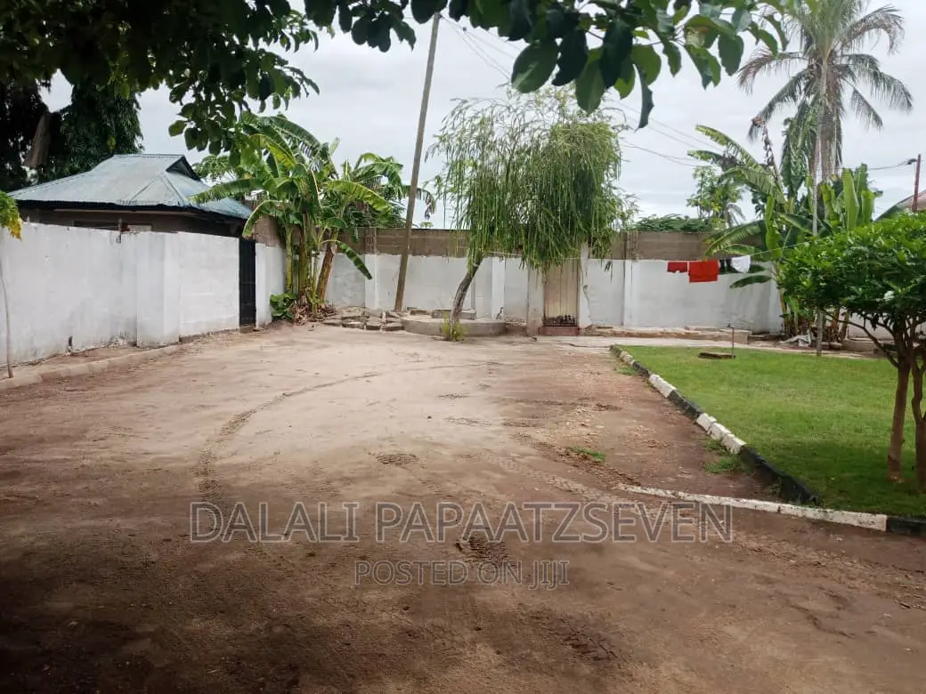 3bdrm House in Dalalipapaatzseven, Kinondoni for rent