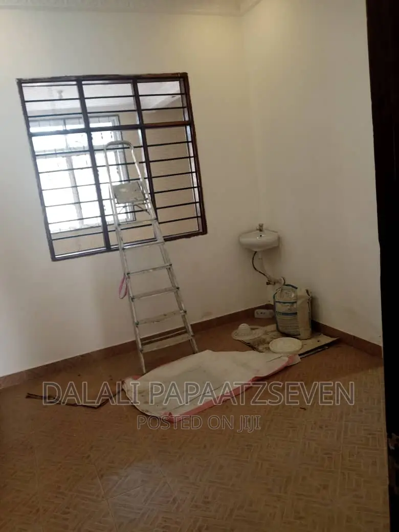 3bdrm House in Dalalipapaatzseven, Kinondoni for rent