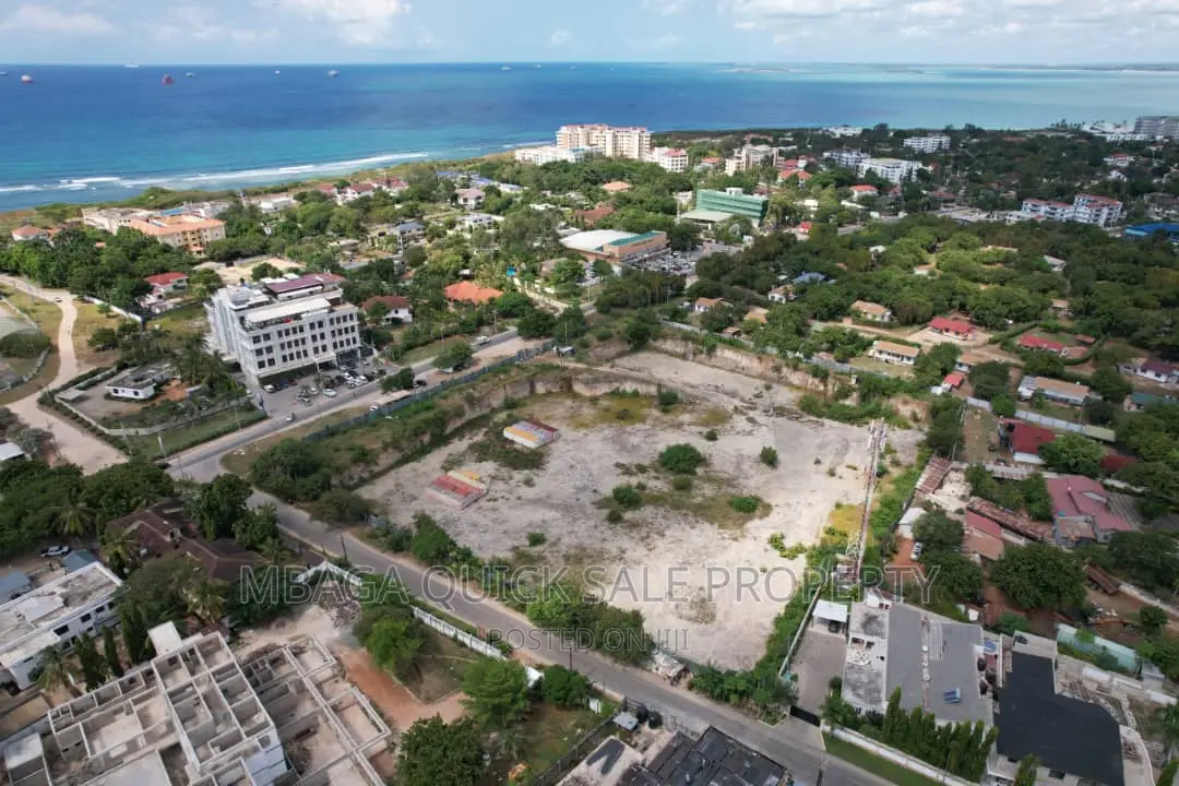 Corner Plot for Sale at Masaki