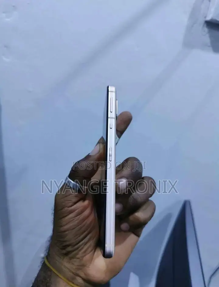 Mobile Phone 64 GB