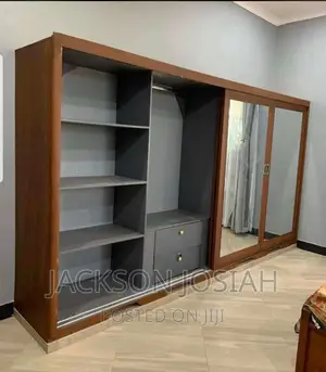 Kabati Kubwa Za Ukutani