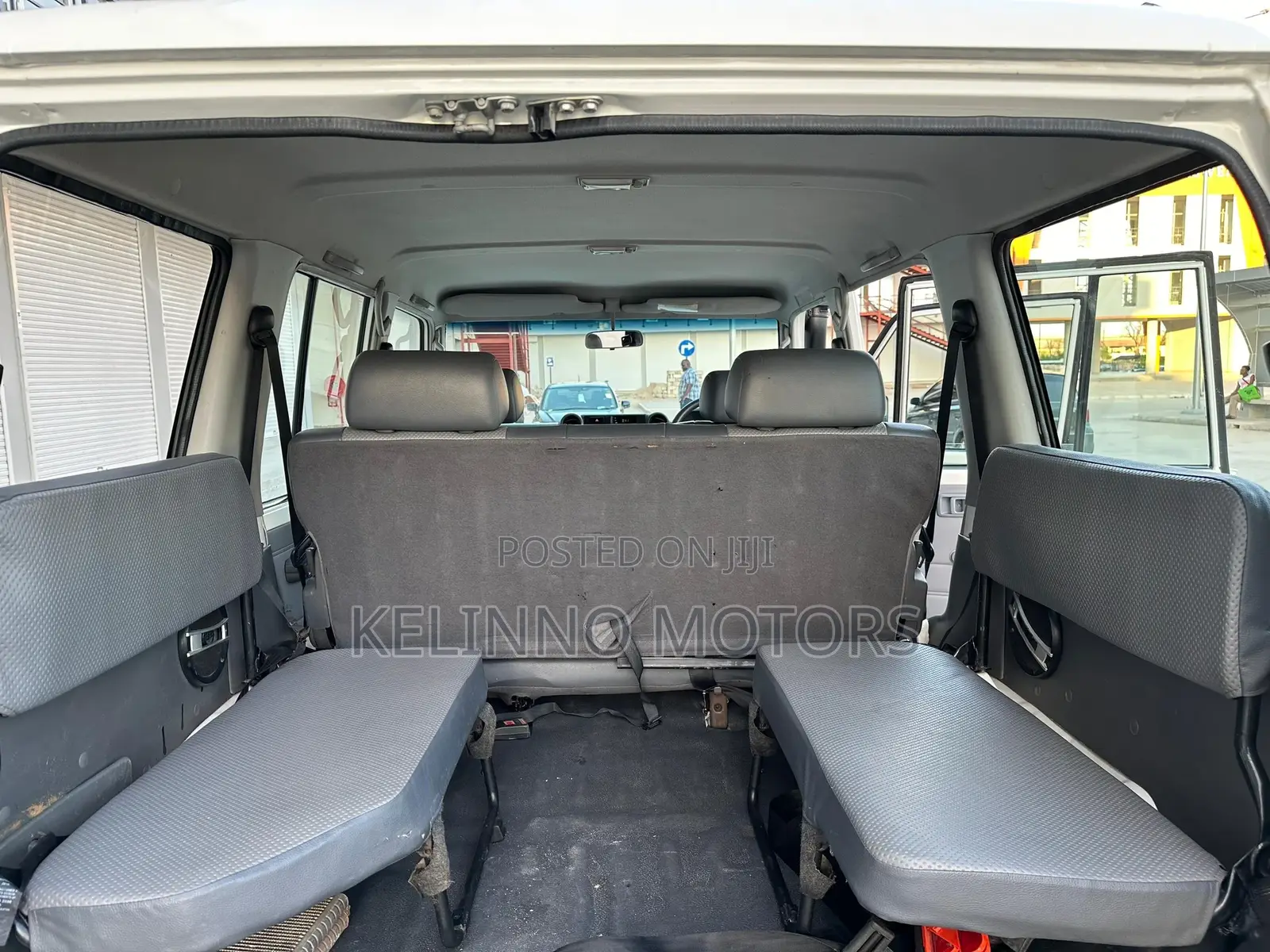 Toyota Land Cruiser 2015 White