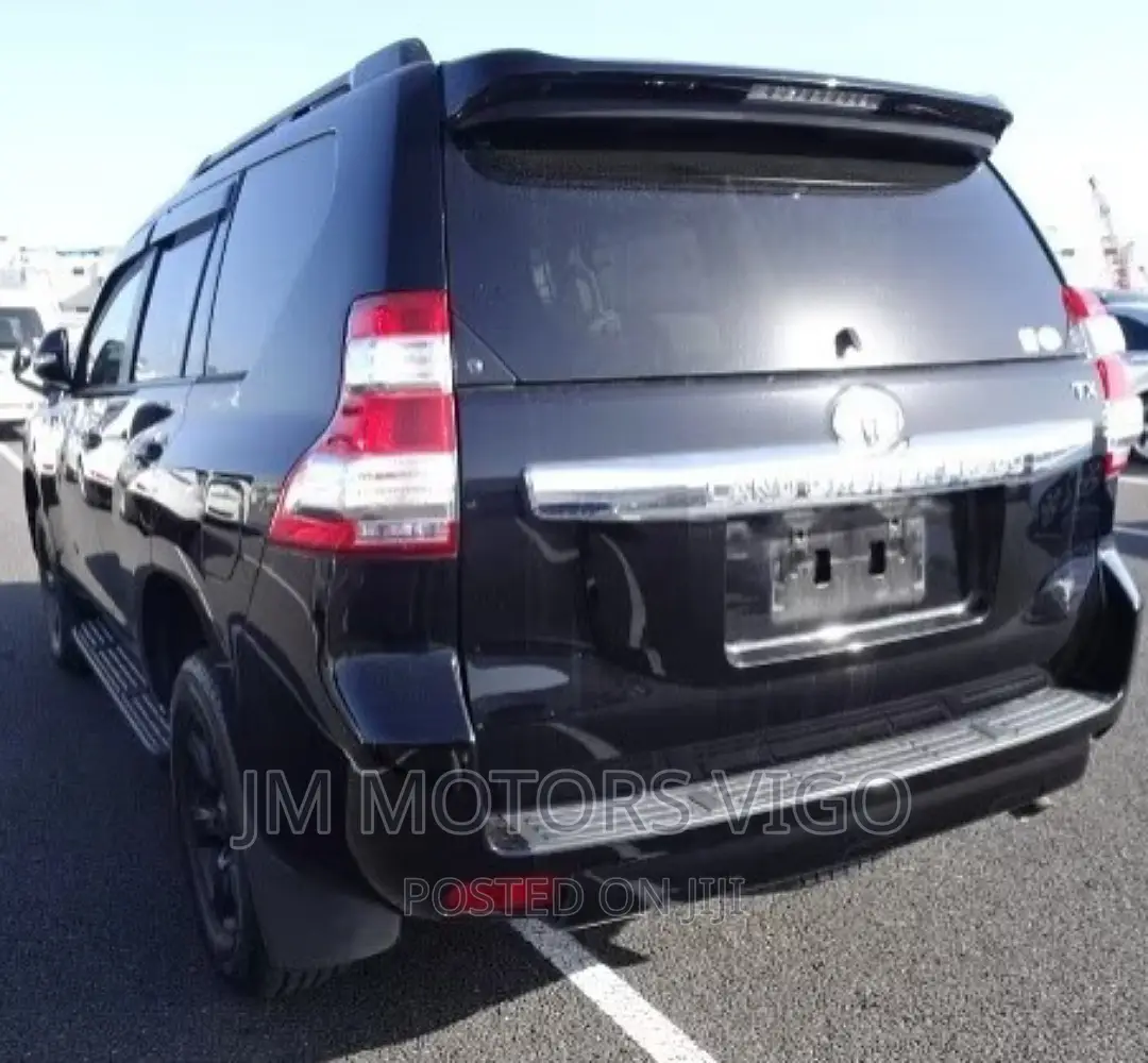 Toyota Land Cruiser Prado 2015 Black