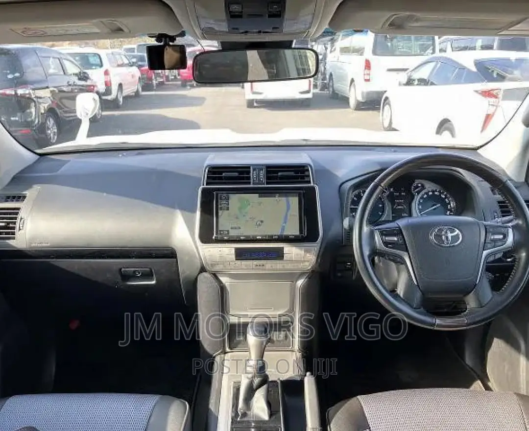 Toyota Land Cruiser Prado 2017 Pearl