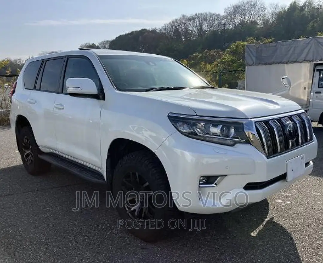 Toyota Land Cruiser Prado 2017 Pearl