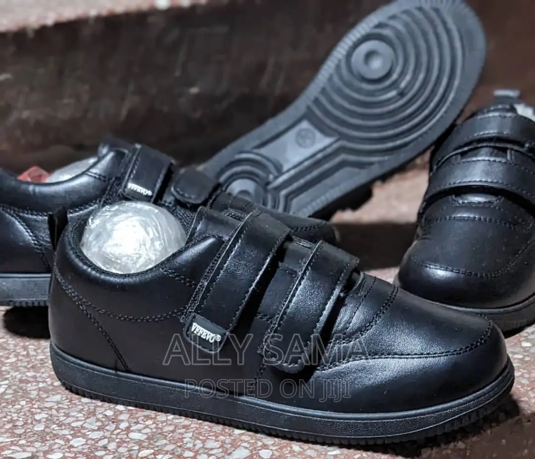 Unisex School Shoes Black Full