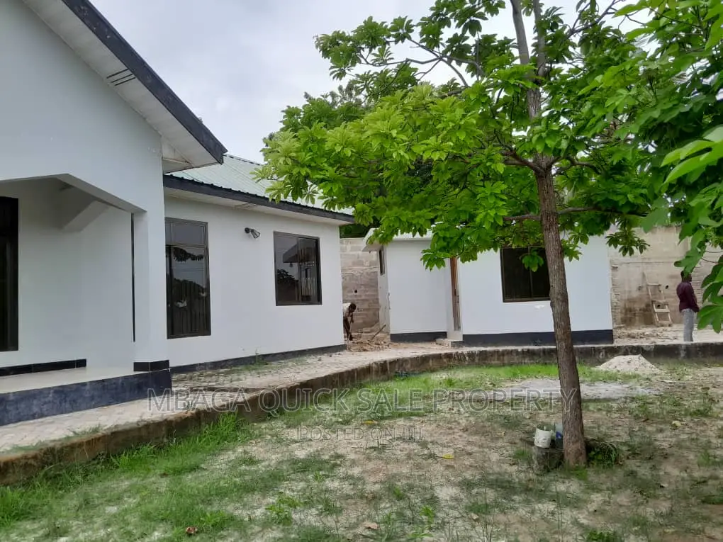 3bdrm House in Salasala Iptl, Mbezi for rent