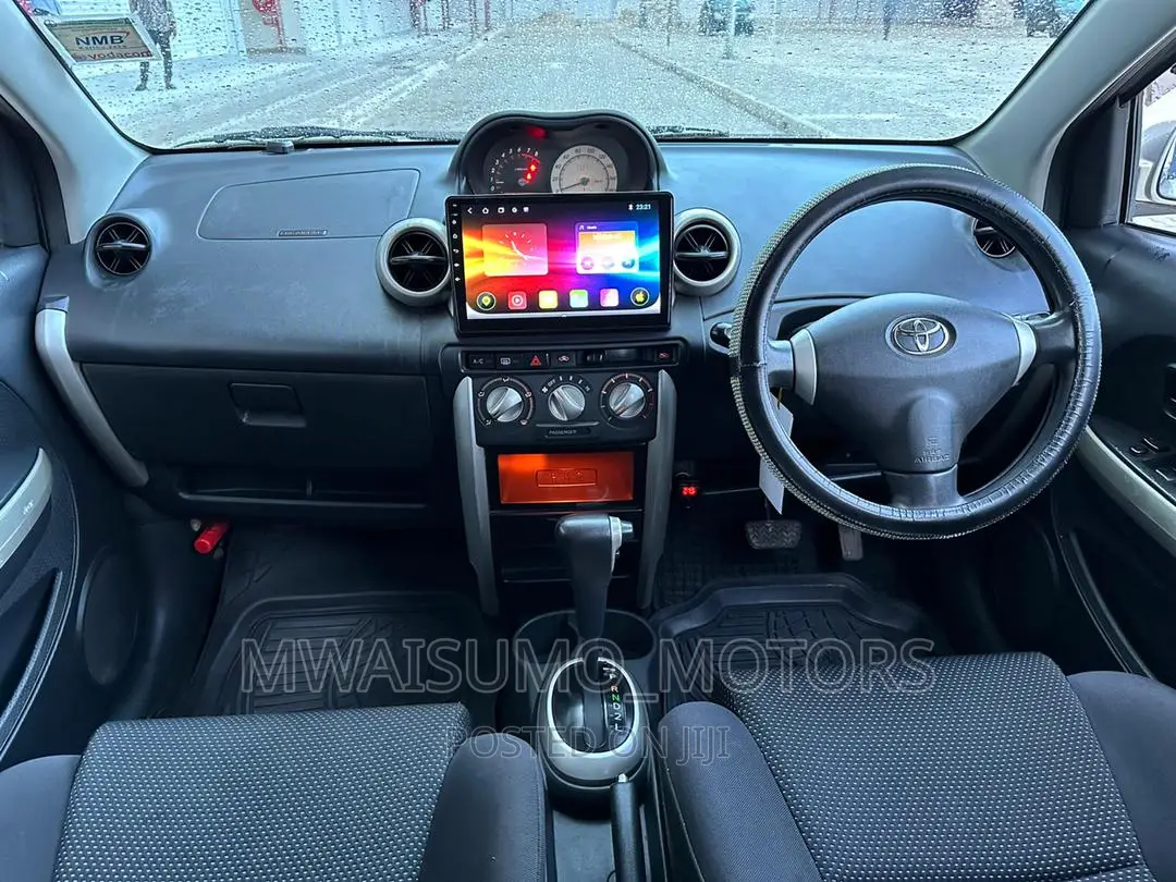 Toyota IST 2006 Gold
