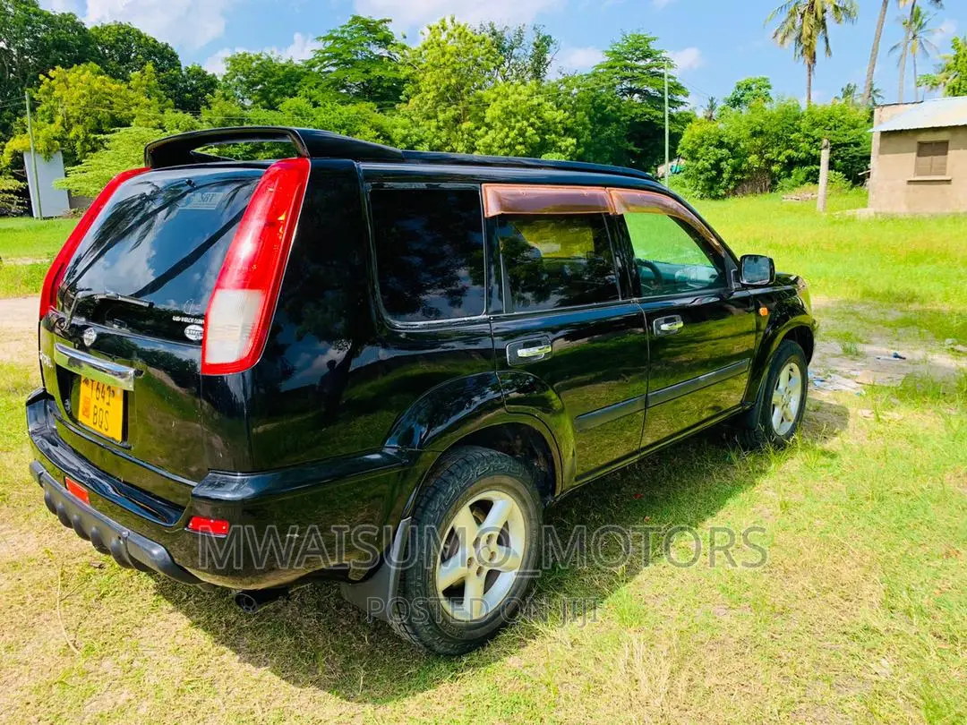 Nissan X-Trail 2003 Black