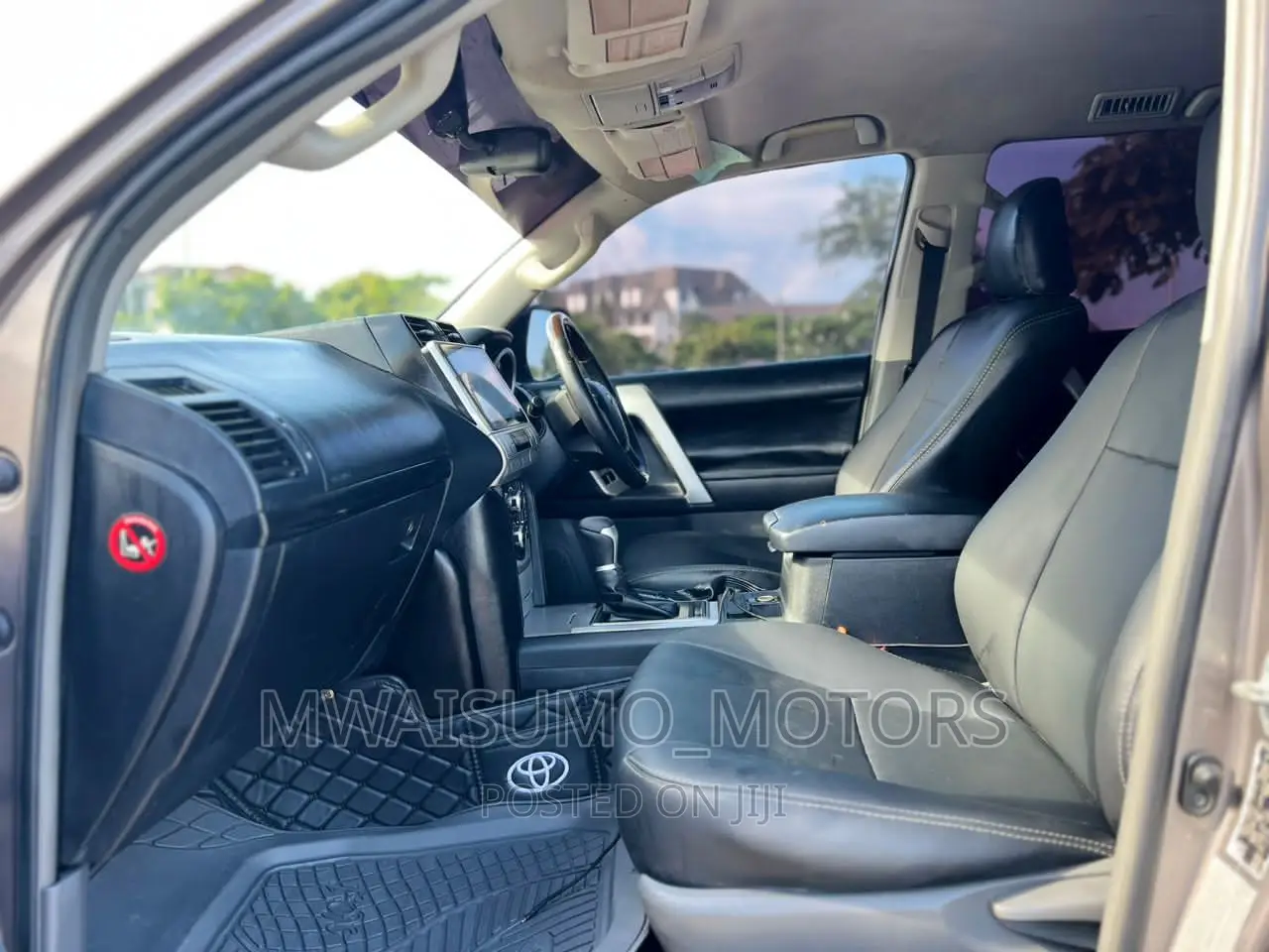 Toyota Land Cruiser Prado 2010 Gray