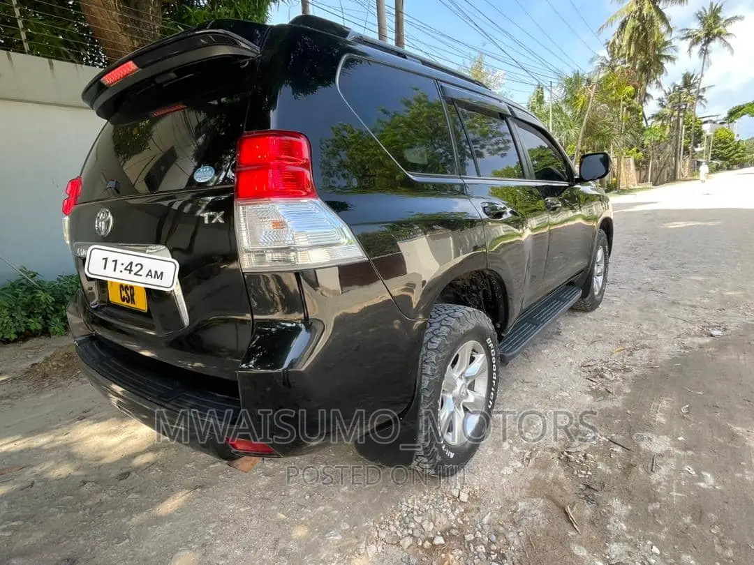 Toyota Land Cruiser Prado 2013 Black