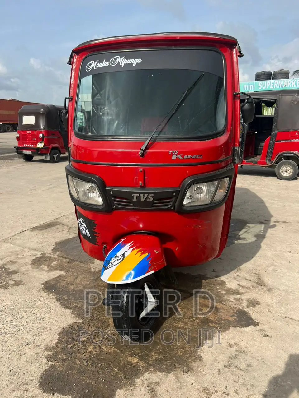 TVS King Cargo 2023 Red