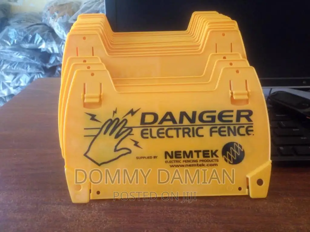 Sin Board for Electric Fence